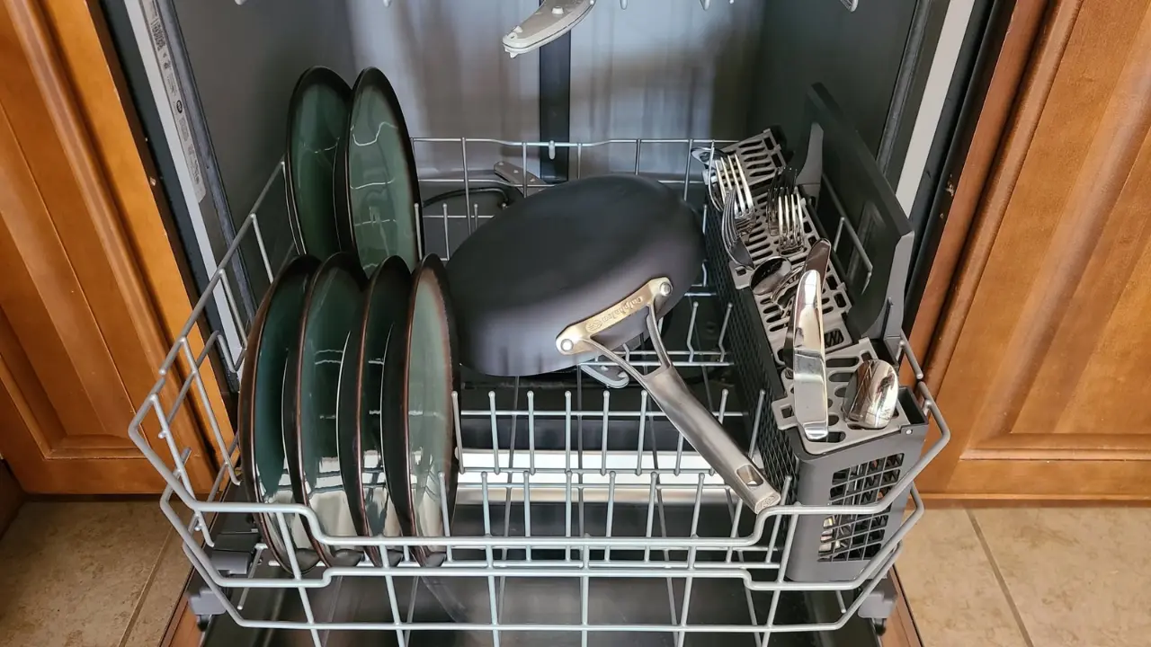 Should You Put Nonstick Pans in the Dishwasher